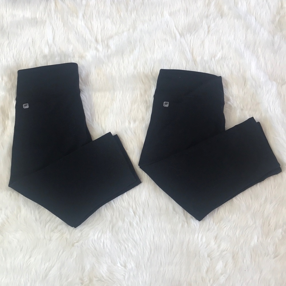 LOT OF 2: Fablerics Cropped leggings